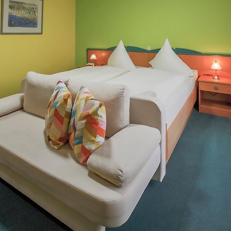 Hotel Ideal リューベック エクステリア 写真