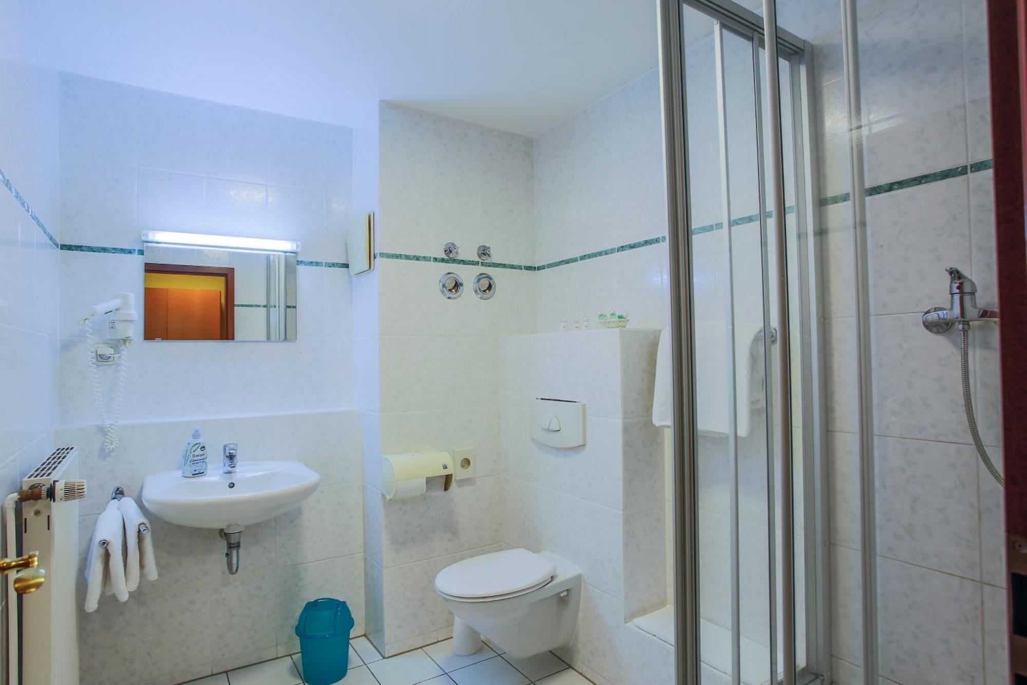 Hotel Ideal リューベック エクステリア 写真